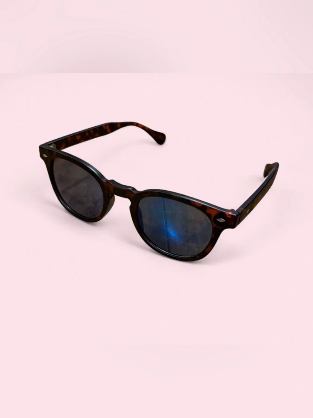 Tortoiseshell Round Sunglasses - Brown Frame, Black Lenses